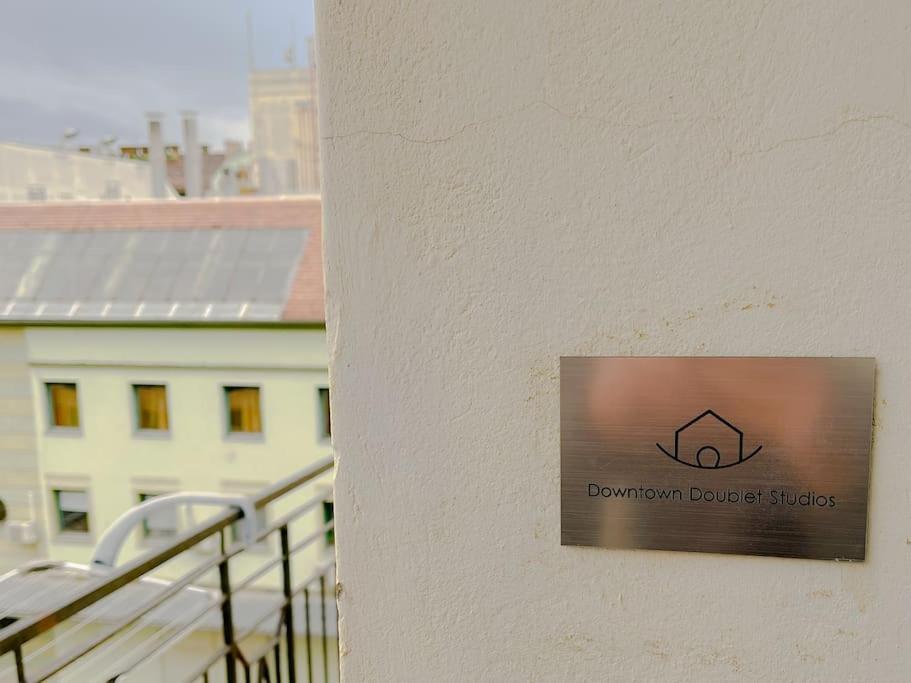 Downtown Doublet Studios Budapeste Exterior foto
